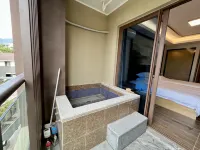 Guangzhou Zengcheng Baishuizhai Forest Valley Golden Leaf Hot Spring Holiday Villa - Vila