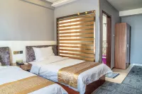 Lingyi Hotel
