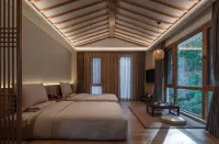 Passing-cloud Resort Hotels in Dabu County