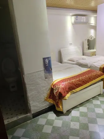 Near No.219 Provincial Road Отели рядом с достопримечательностью «Lion's Cave»