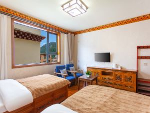 Kangding Banshan Shenan Homestay