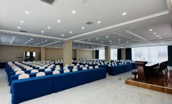 Zhuanglang Jiarong International Hotel