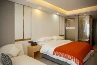 Guangjie Intelligent Business Hotel (Ji'an Railway Station Jinggangshan University)