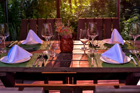 Ziyoujia · Tree house World Отели рядом с достопримечательностью «Huangshan Panda Ecological Paradise»