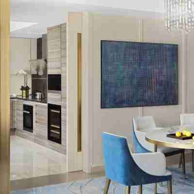 The Grand Suites at Four Seasons Rooms