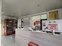Xinjinlong Holiday Hotel (Linzhou Avenue Bus Station)