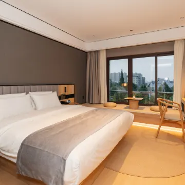 Pero Hotel (Yancheng High-speed Railway Station Shuijie)