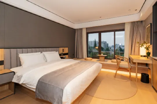 Pero Hotel (Yancheng High-speed Railway Station Shuijie)