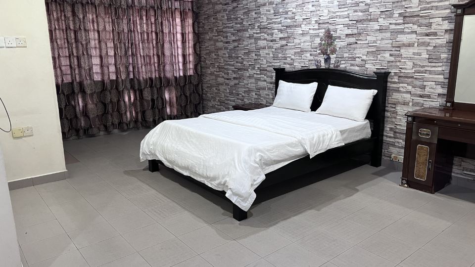 Hotel O Hifi Rooms