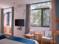 Qingshanli Inn Zhaoxing Dongzhai Hotels in Liping
