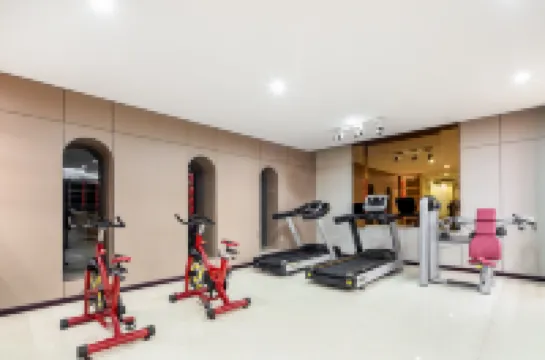 Huangting International Hot Spring Hotel (Changbaishan Railway Station Erdao Baihe)