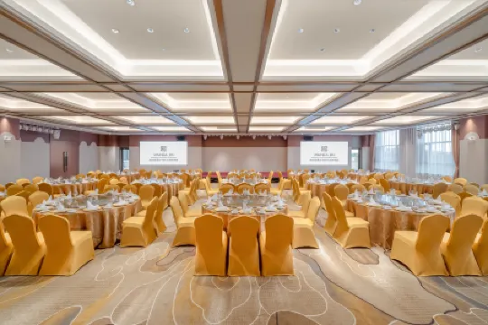 Wanda Jin Huiyang Dushanzi Karamay Отели в г. Карамай