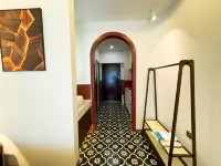 Lanzhou Shiguang Youzhu Homestay (Customs Subway Station Wuyue Plaza)