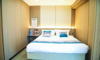 Hongye Boutique Homestay (Central Street Branch)