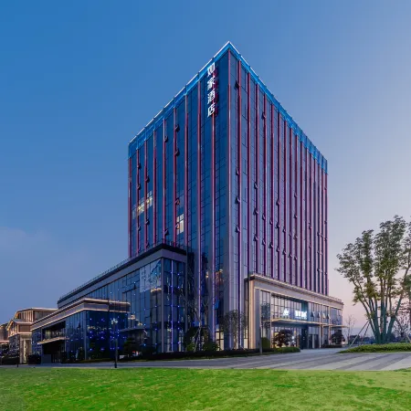 Homeinn · neo (Jiaxing Olympic Sports Center Swan Lake)