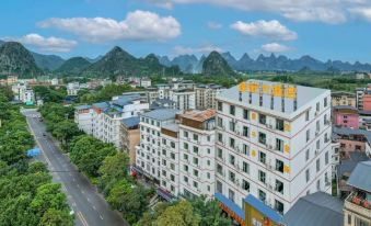 Guilin JinjiHotel(Guilin University of Electronic Technology Store)