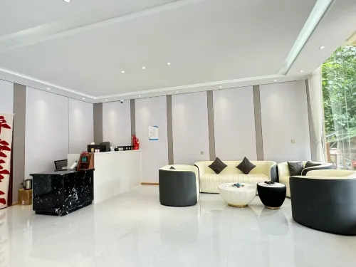 Guanrui Hotel (Huangguoshu Waterfall Scenic Area)