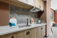 Fenglan Yasu Boutique Audio-Visual Homestay (Zibo Qisheng Lake Park Haidai Tower)