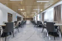 YIBON INT HOTEL(Zhengzhou Airport Economic Zone Xinzheng International Airport Store)