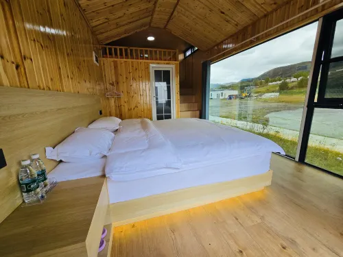Daofu Qupa · Moshitan Camping Hotel