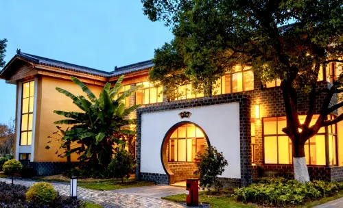 Bamboo Hidden Leisure · Courtyard Resort
