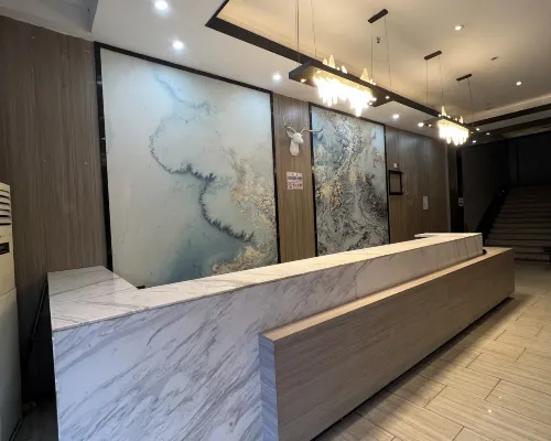 愛舍柏恩飯店(馬尾羅星塔店) 首占附近的飯店