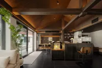 Jiuhua Mountain · Jingyue Serene (Roushen Baodian Branch) - bar