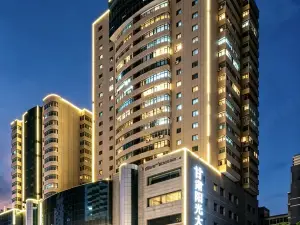 Gansu Soluxe Grand Hotel (Zhangyelou Pedestrian Street Zhongshan Bridge)
