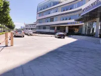 日照萬平口東夷小町アトゥールホテル - 駐車場
