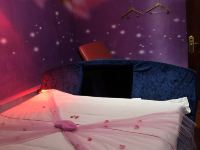 贵阳玫瑰主题酒店 - 月亮浪漫电动床房