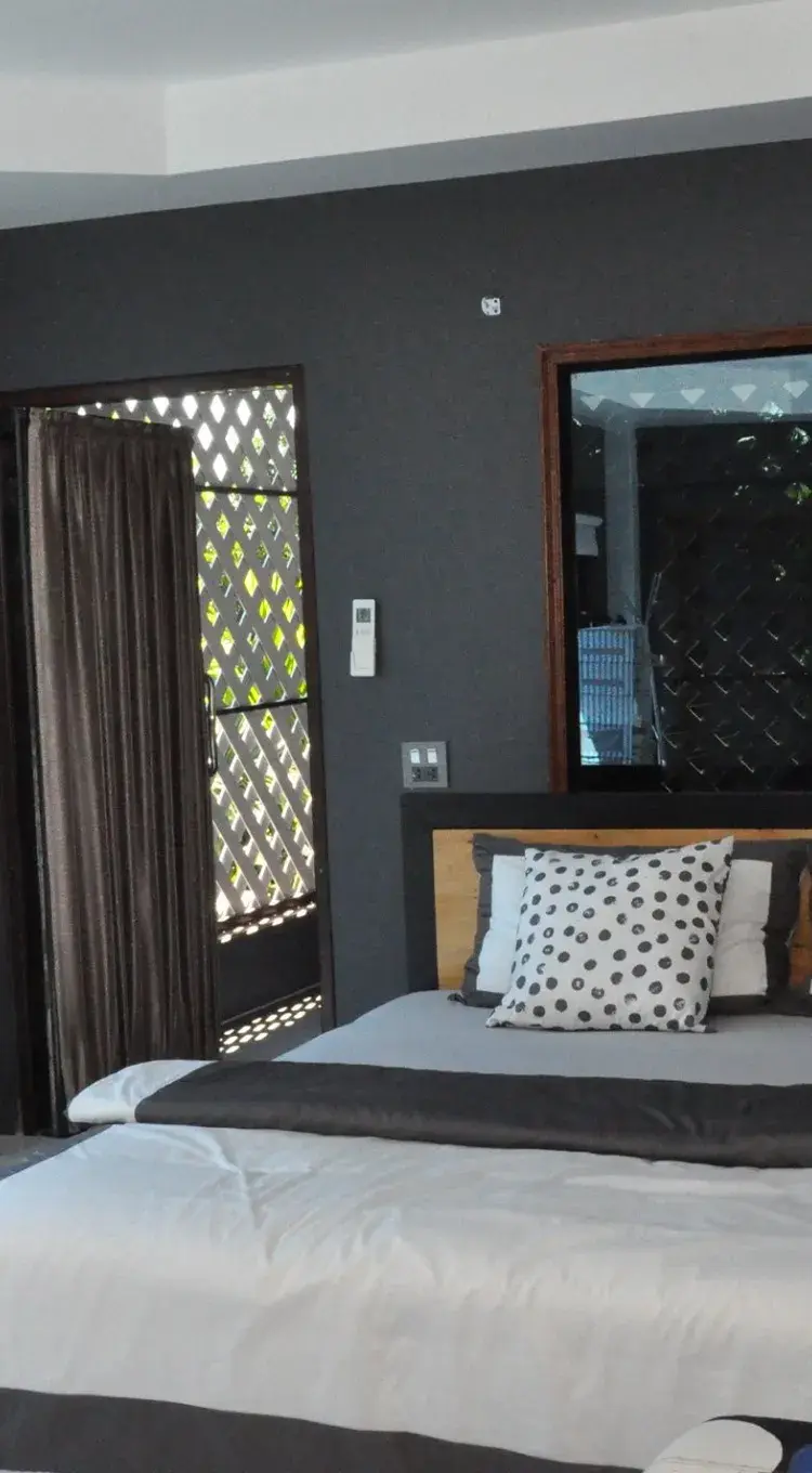 ห้องคิงพร้อมวิวภูเขา (ไม่อนุญาตให้นำสัตว์เข้าพัก)