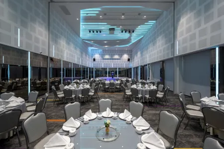 Vela Dhi Udon Thani Отели рядом с достопримечательностью «Nong Prajak Park»