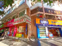 No. 18 Boarding House in Guilin - Condos
