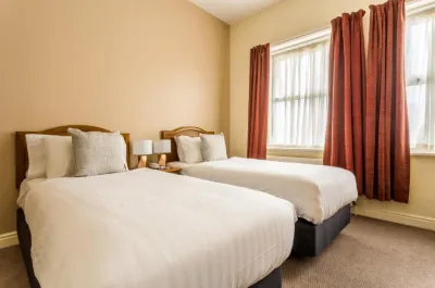 The County Hotel Hotels near Dalston