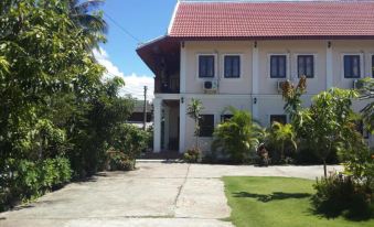 A Tee Guesthouse