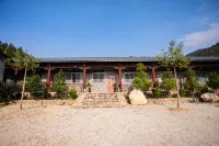 Sanbai Mountain Yuantou Shanshui Homestay