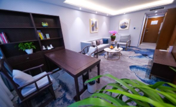 Yangling International Conference & Exhibition Center Hotel