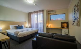 Perth Ascot Central Apartment Hotel Official