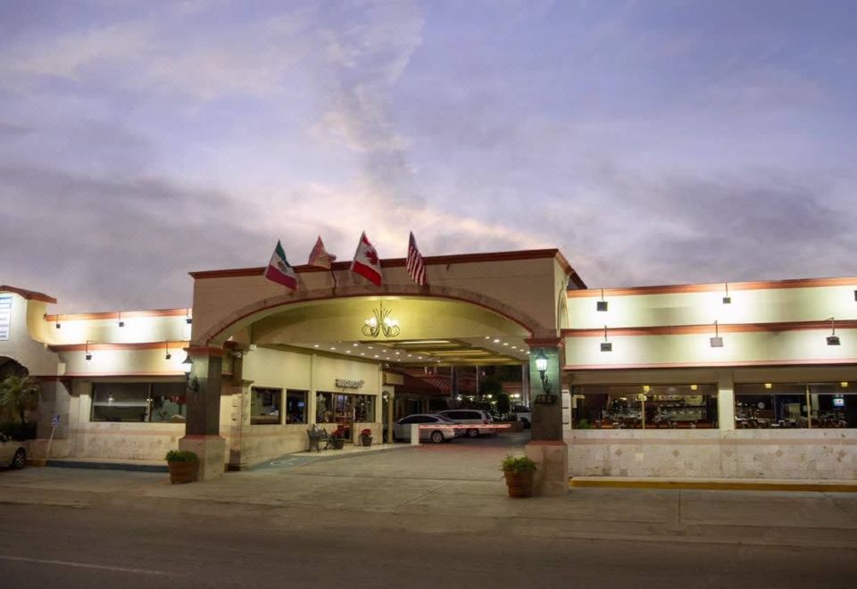 Hotel San Martin - Valoraciones de hotel de 4 estrellas en Hermosillo