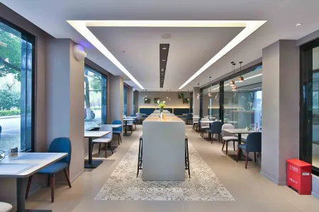 Homeinn Selected Hotel (Jiangyin Ba Bai Ban Renmin East Road)