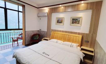 Yichang Linjianglou Boutique Homestay - Hizvo