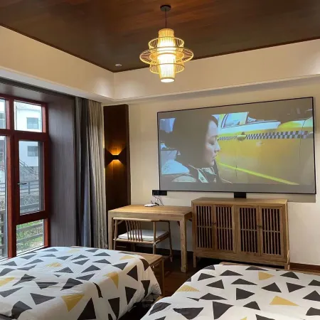 Zixi Juezhe Ask Su B&B
