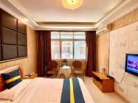 聚星酒店(成都传媒学院店) - 设计师复古印象大床房