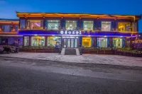 Search of Tasty Treats in Lugu Lake Hotels in Visiting Marriage Bridge / Chohai Resort