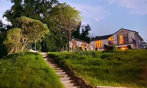 Yueshui Mountain House