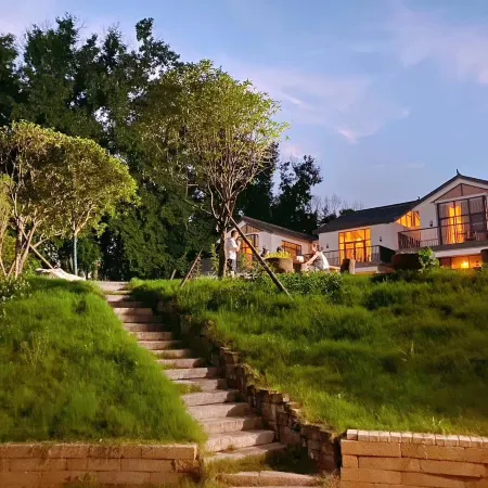 Yueshui Mountain House