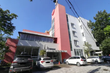 Urbanview Hotel Grand Malabar Bandung Отели в г. Lengkong