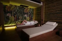 Almira Hotel Thermal Spa & Convention Center - salle de sport
