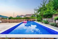 Fuyang Mountain Yuzhuyuan Meisu (Nanshan Zhuhai Branch) - Pools