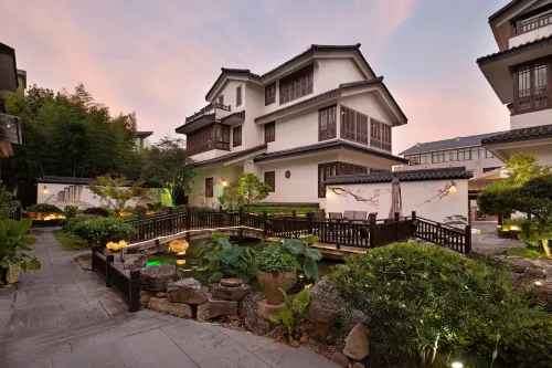 武夷山·玖間堂｜MOUNTAIN養生美墅（三姑度假區印象大紅袍店） - 停車場